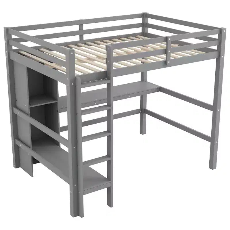 Letto a soppalco full size con scaffali multifunzione e scrivania sotto il letto