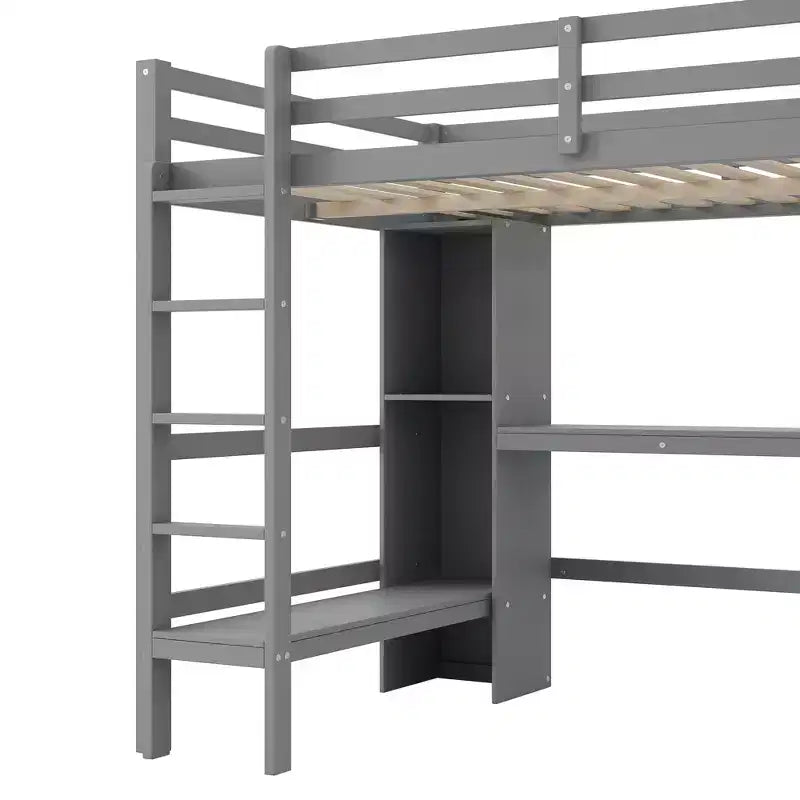 Letto a soppalco full size con scaffali multifunzione e scrivania sotto il letto