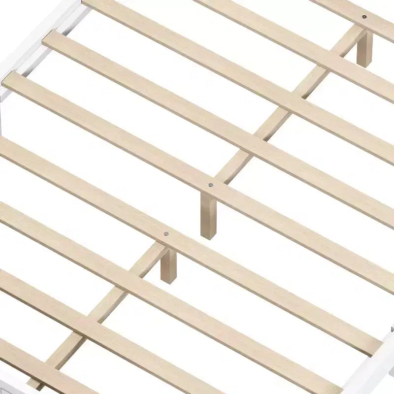 Struttura letto matrimoniale con testiera, letto a piattaforma in legno vintage con supporto a doghe, bianco